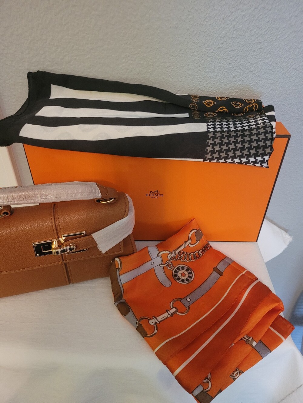 Designer Style Bag - Picture 7 of 13